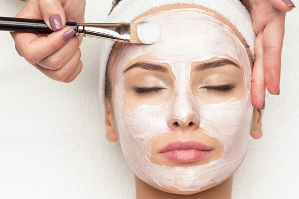 FORMATION PROFESSIONNELLE EN SOINS DU VISAGE